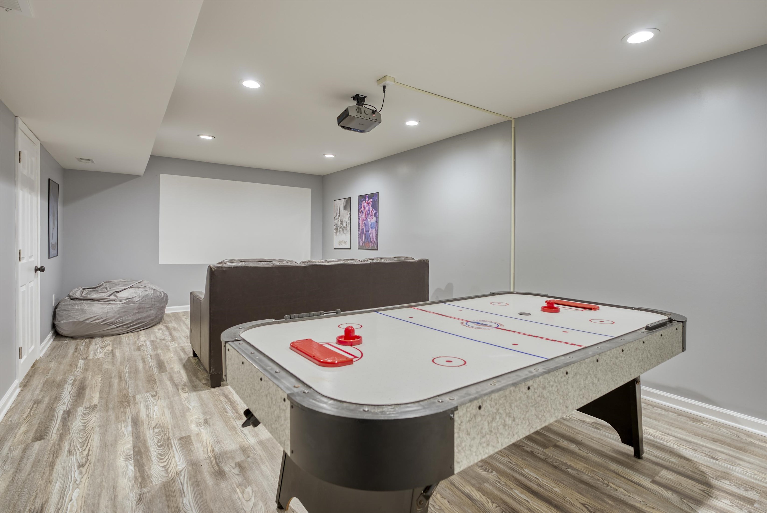 220 VIEW MOUNTAIN RD