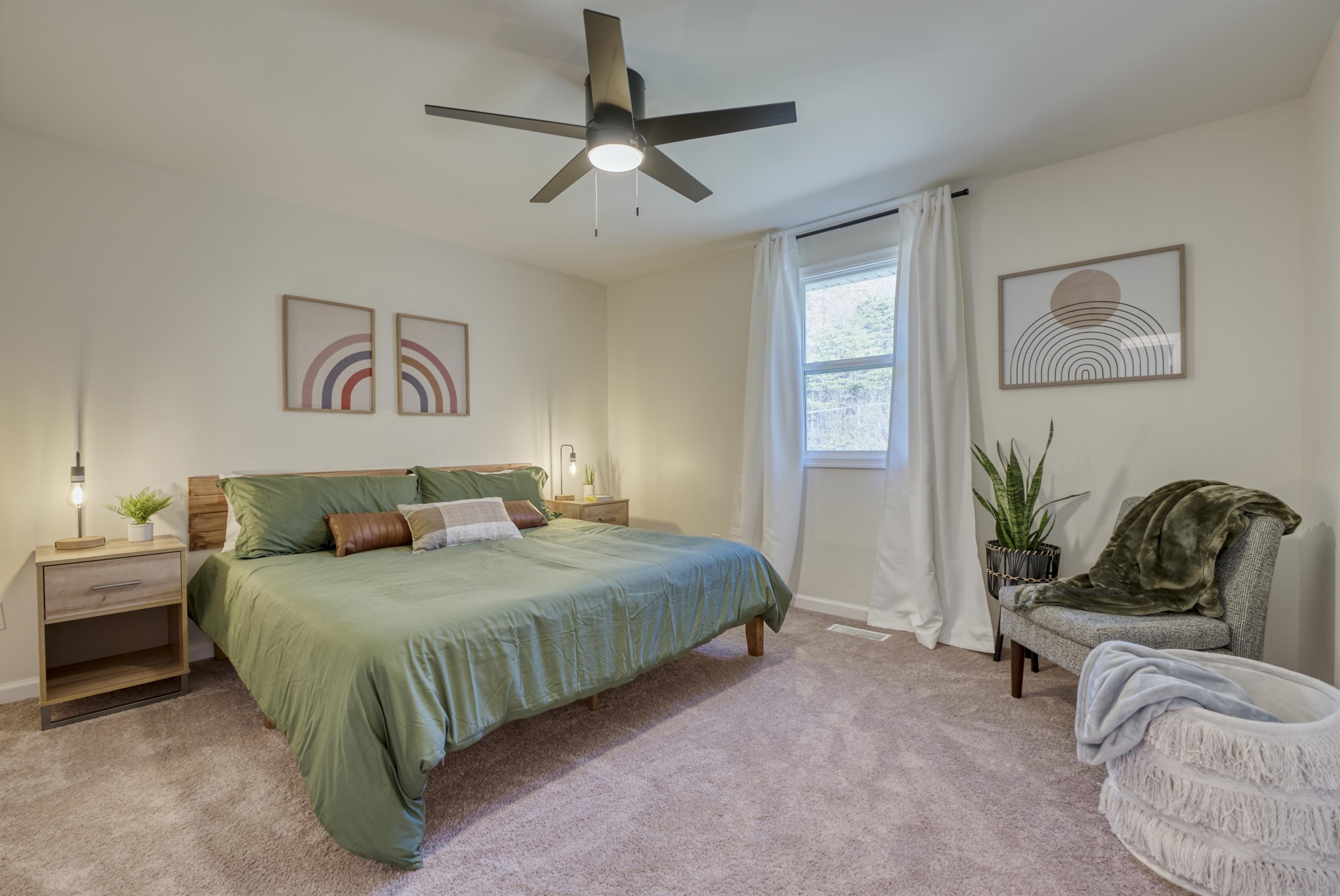 220 VIEW MOUNTAIN RD