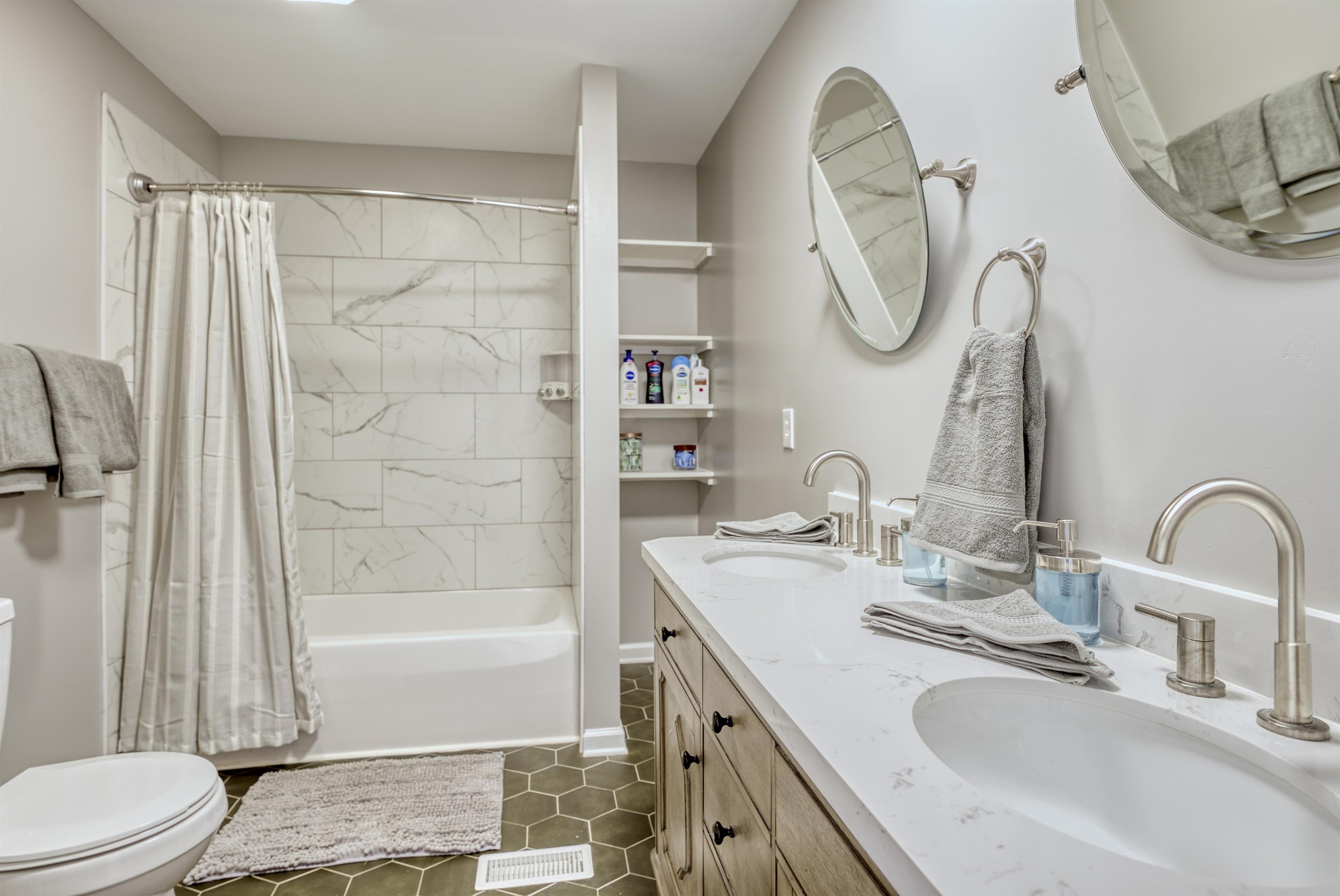 220 VIEW MOUNTAIN RD