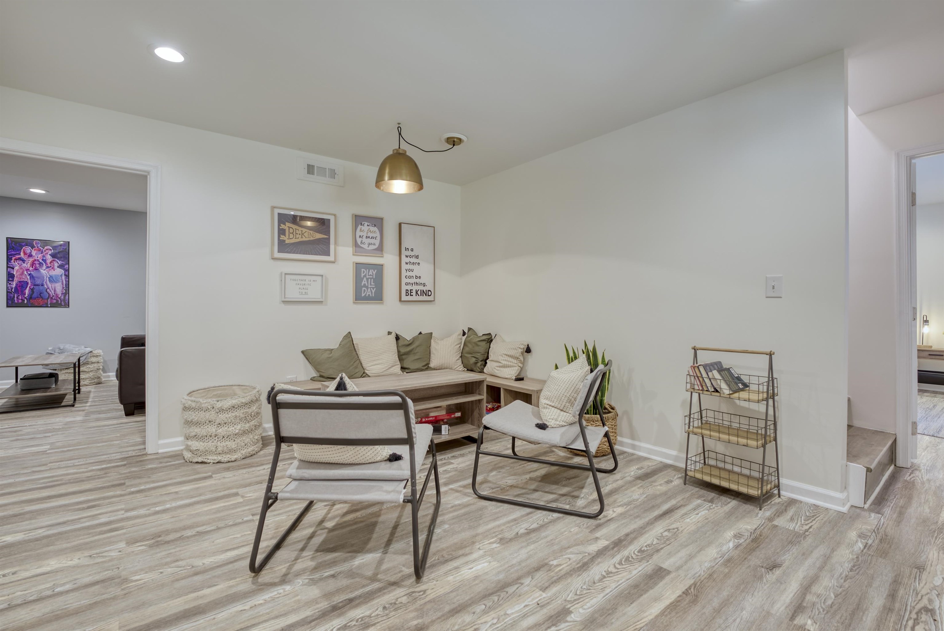 220 VIEW MOUNTAIN RD
