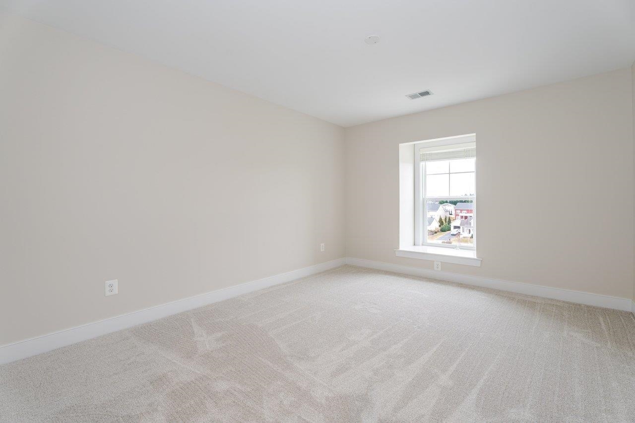 3207 CHARLESTON BLVD