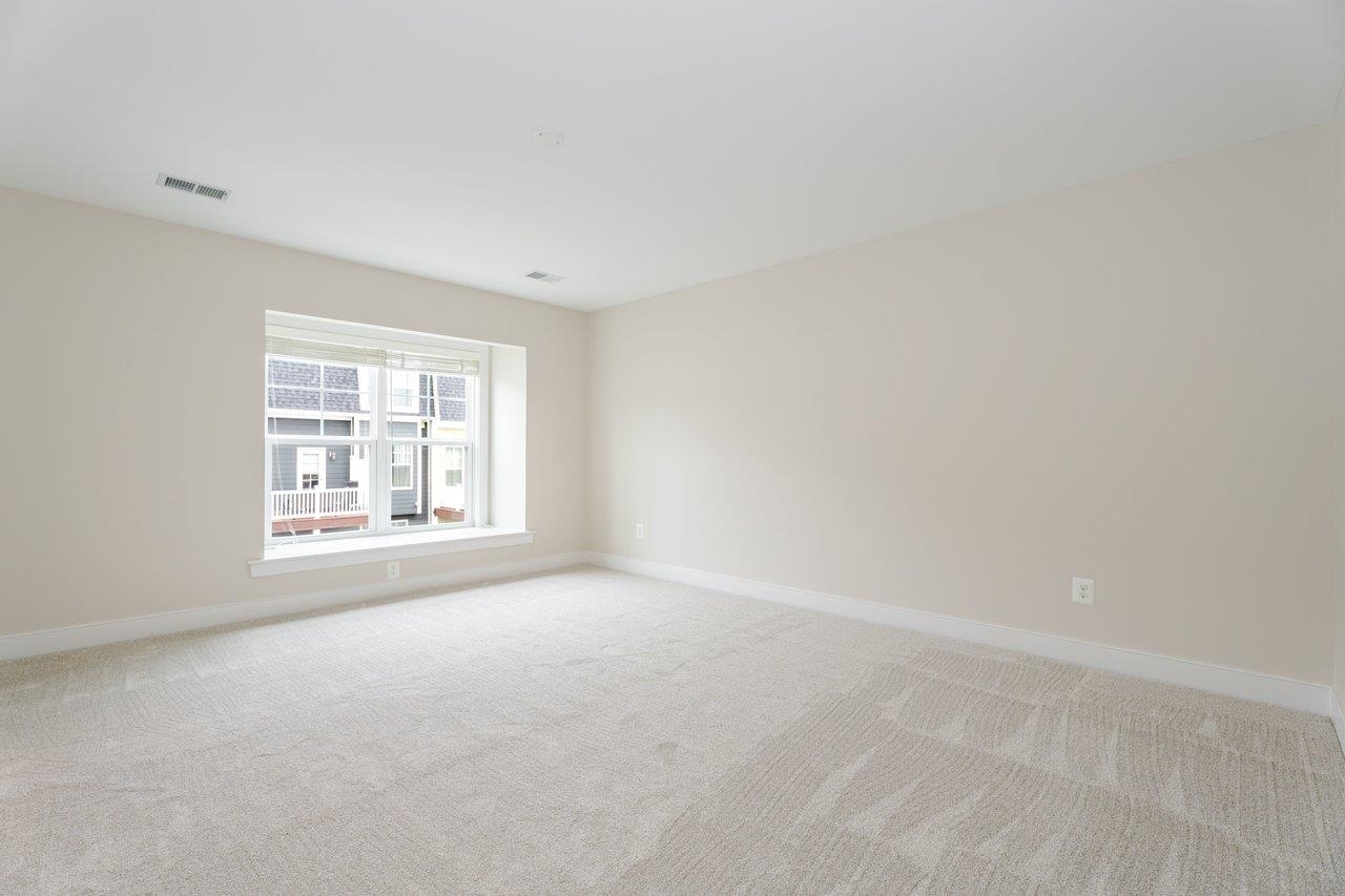 3207 CHARLESTON BLVD