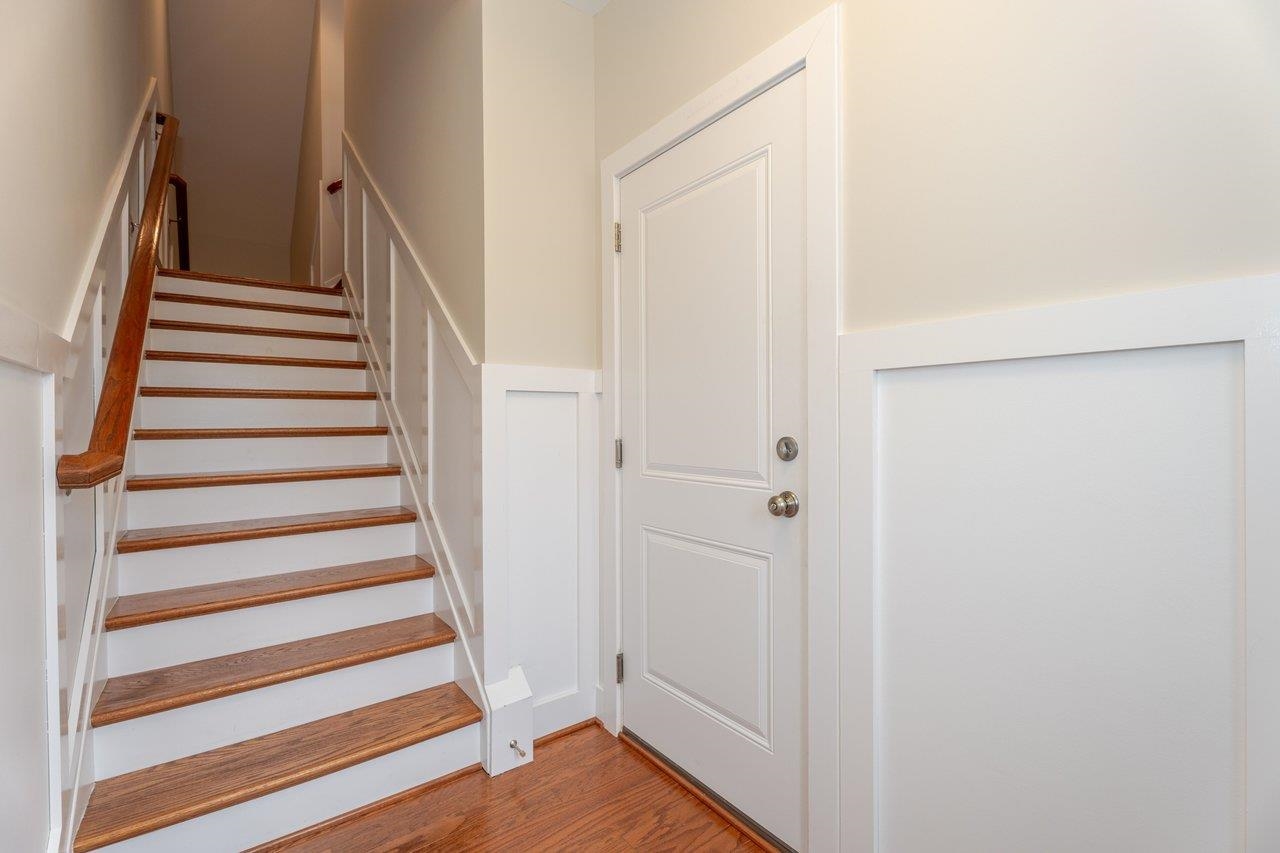 3207 CHARLESTON BLVD