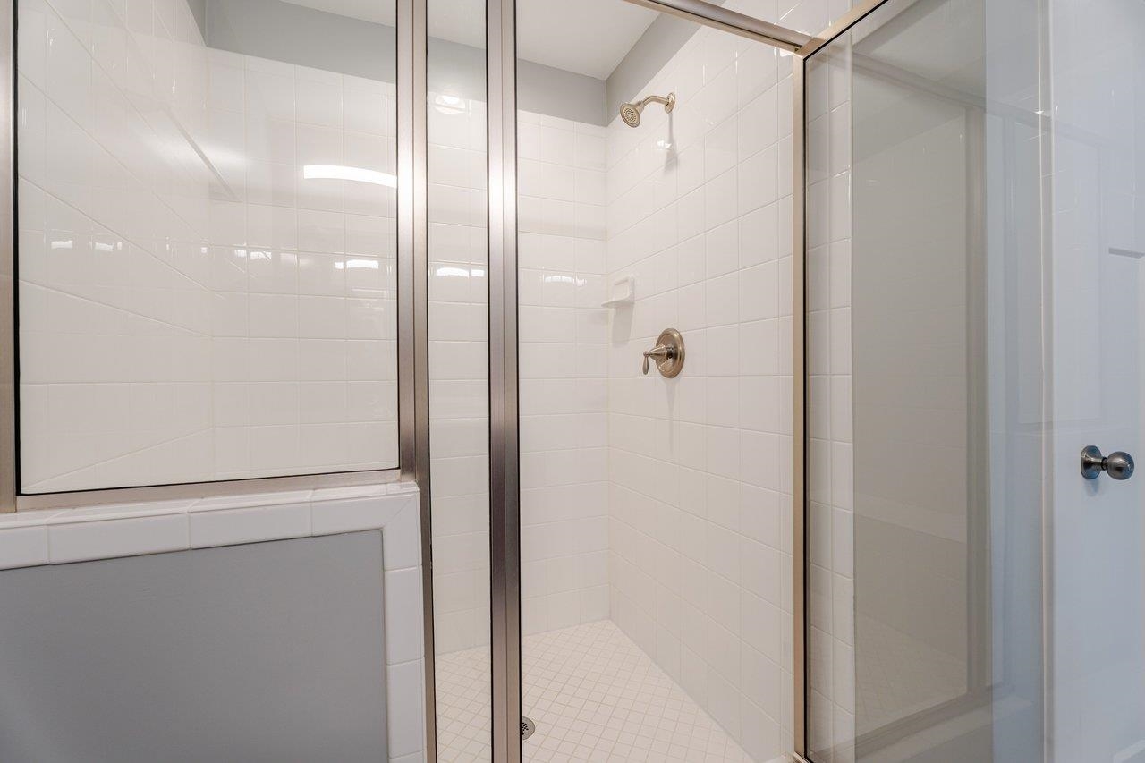 3207 CHARLESTON BLVD