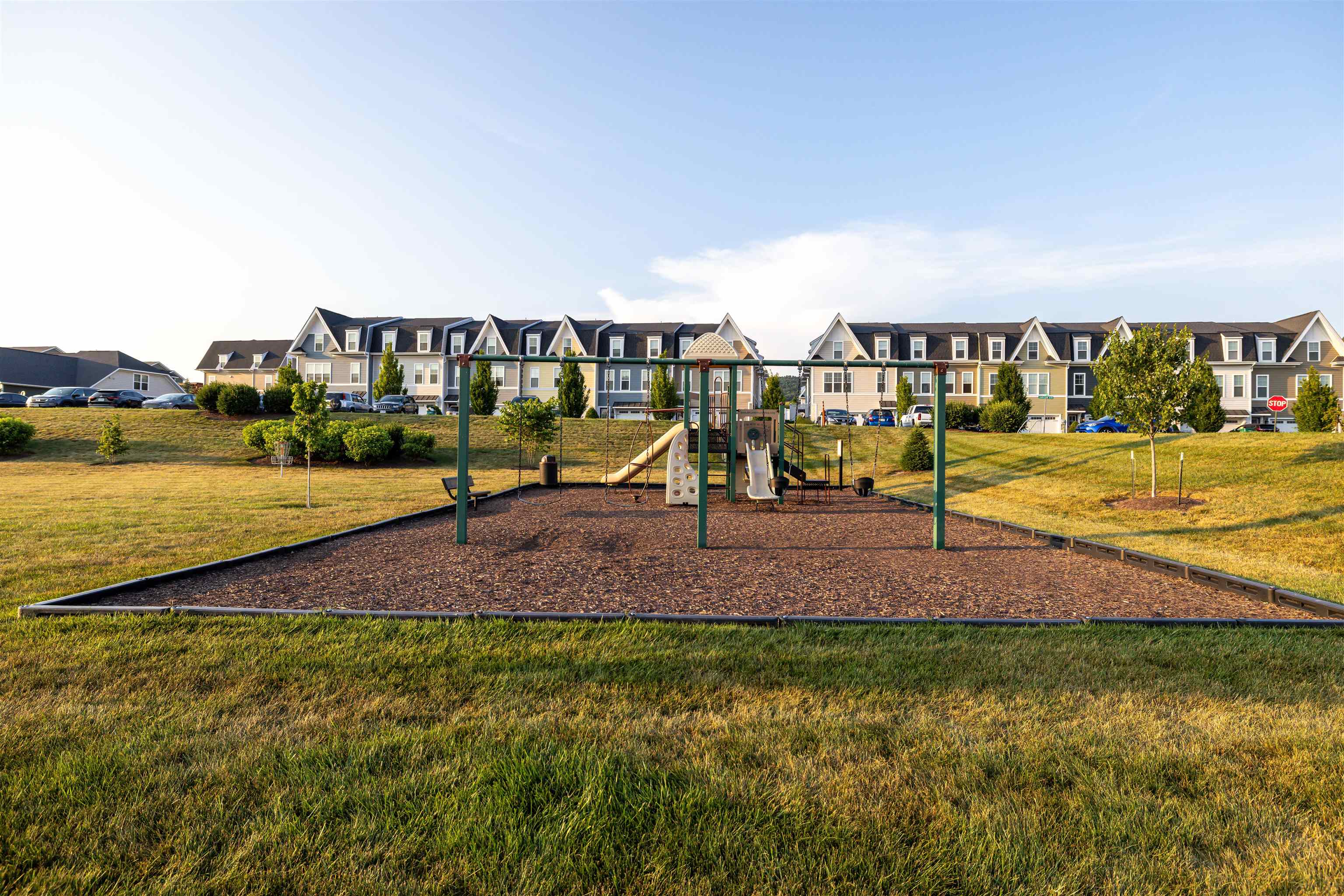 3207 CHARLESTON BLVD