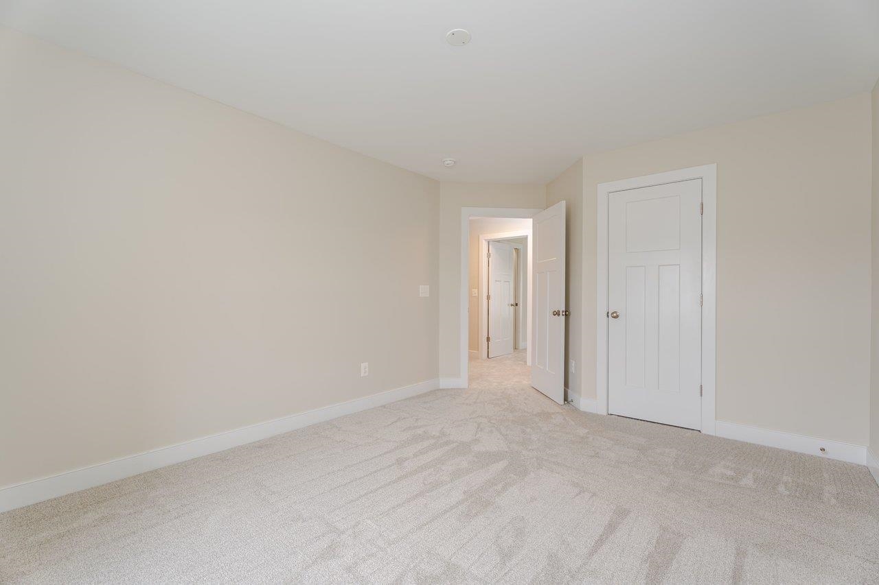 3207 CHARLESTON BLVD