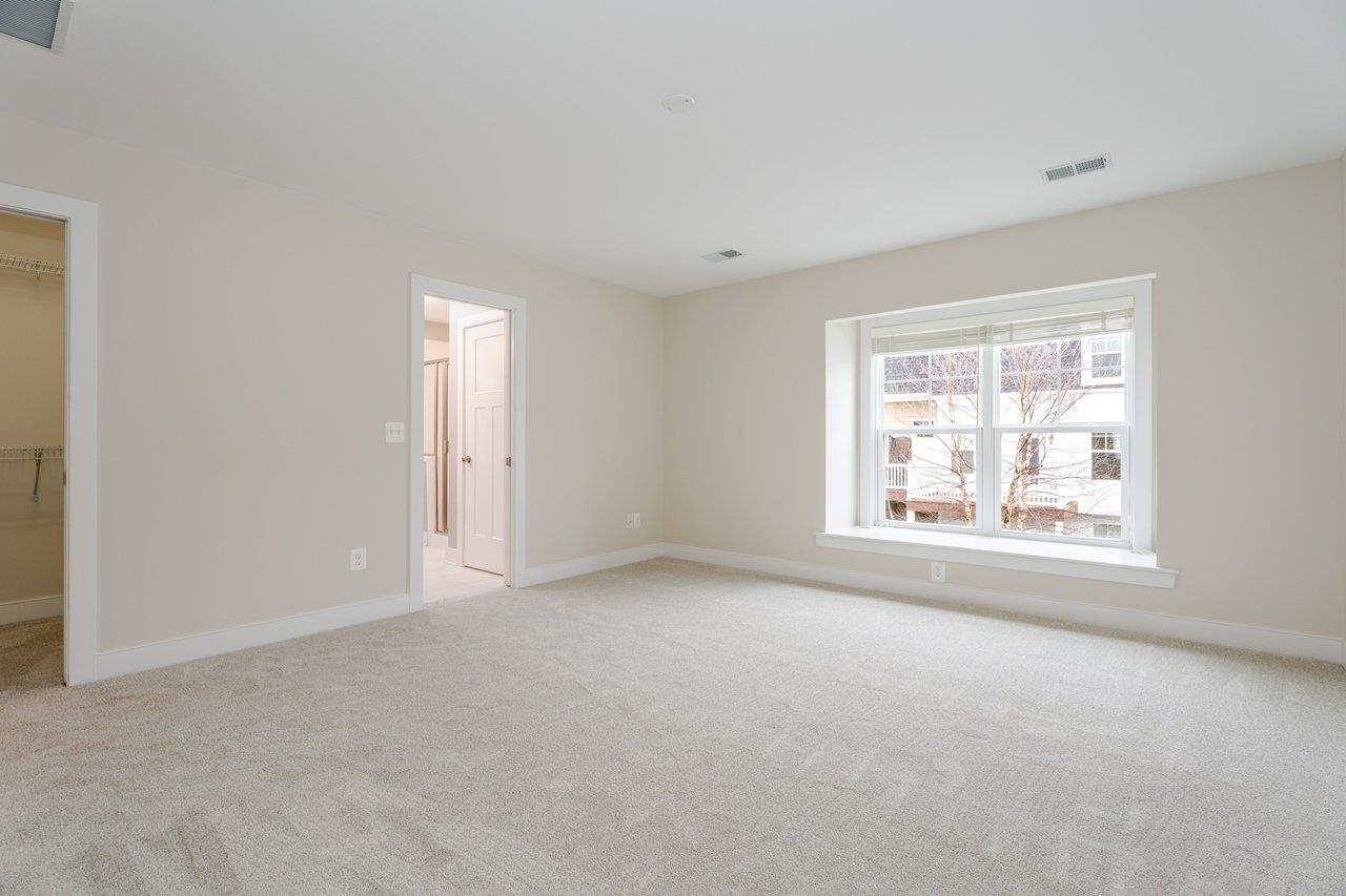 3207 CHARLESTON BLVD