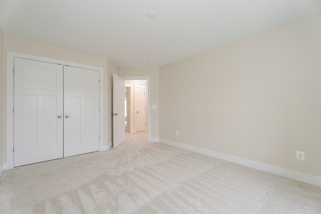 3207 CHARLESTON BLVD