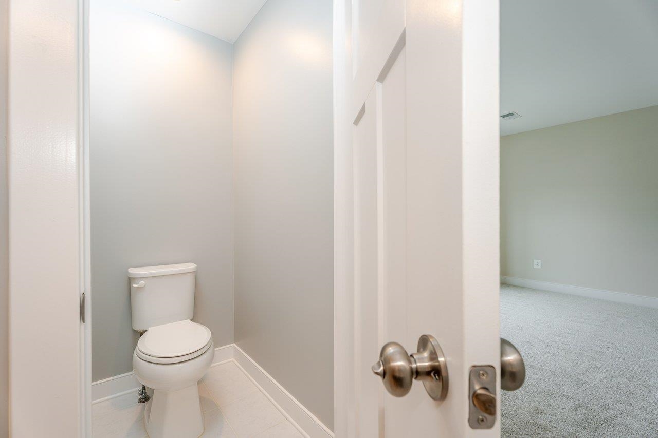 3207 CHARLESTON BLVD