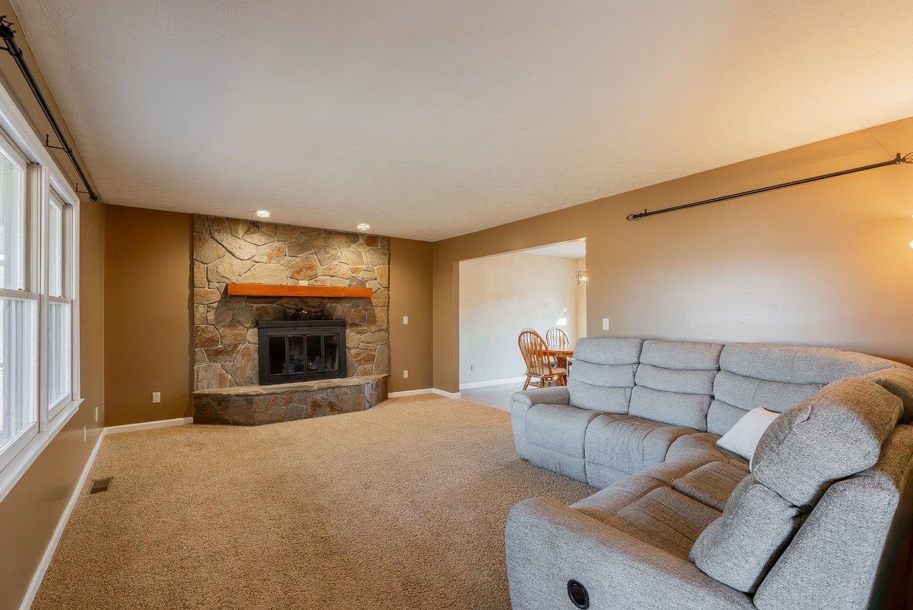 6574 SIMMERS VALLEY RD