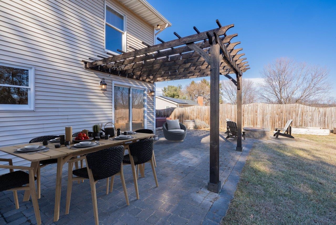 6574 SIMMERS VALLEY RD