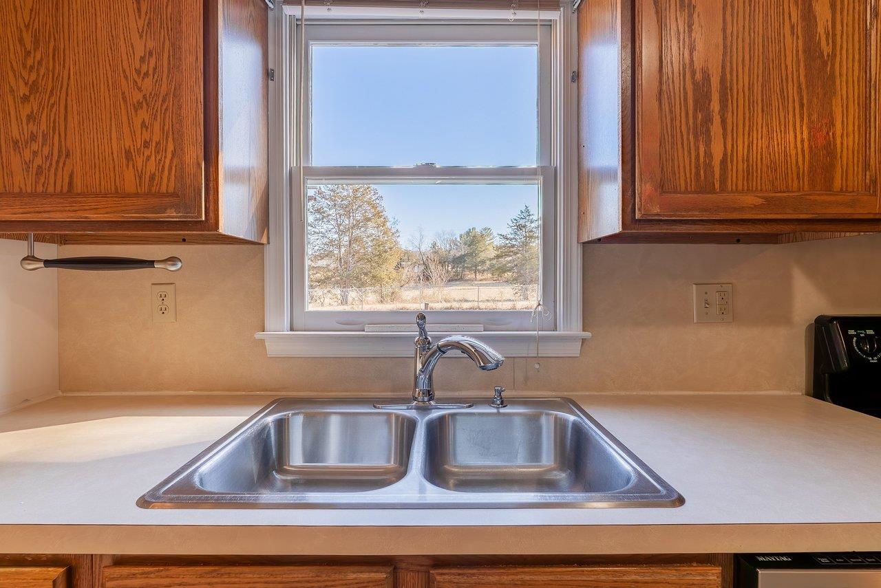 6574 SIMMERS VALLEY RD