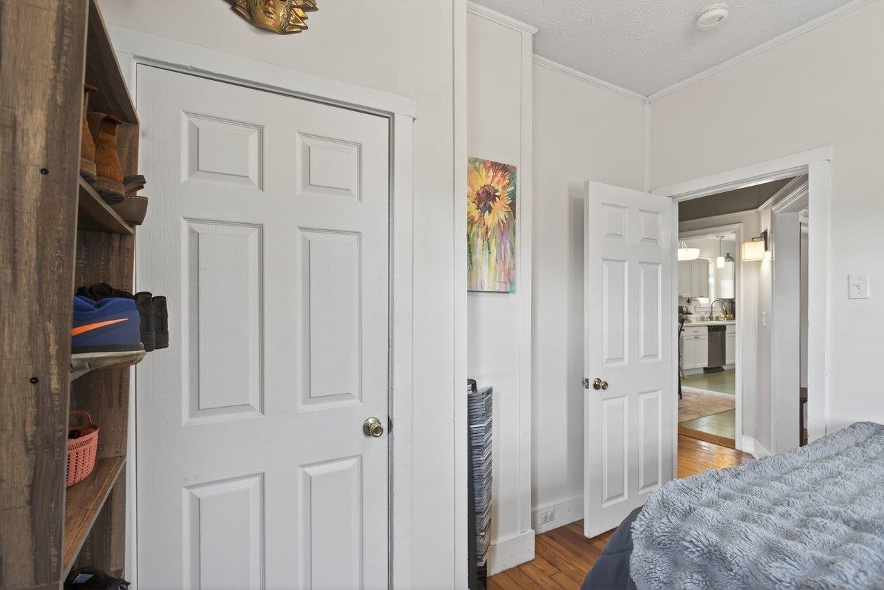 211 SECOND ST