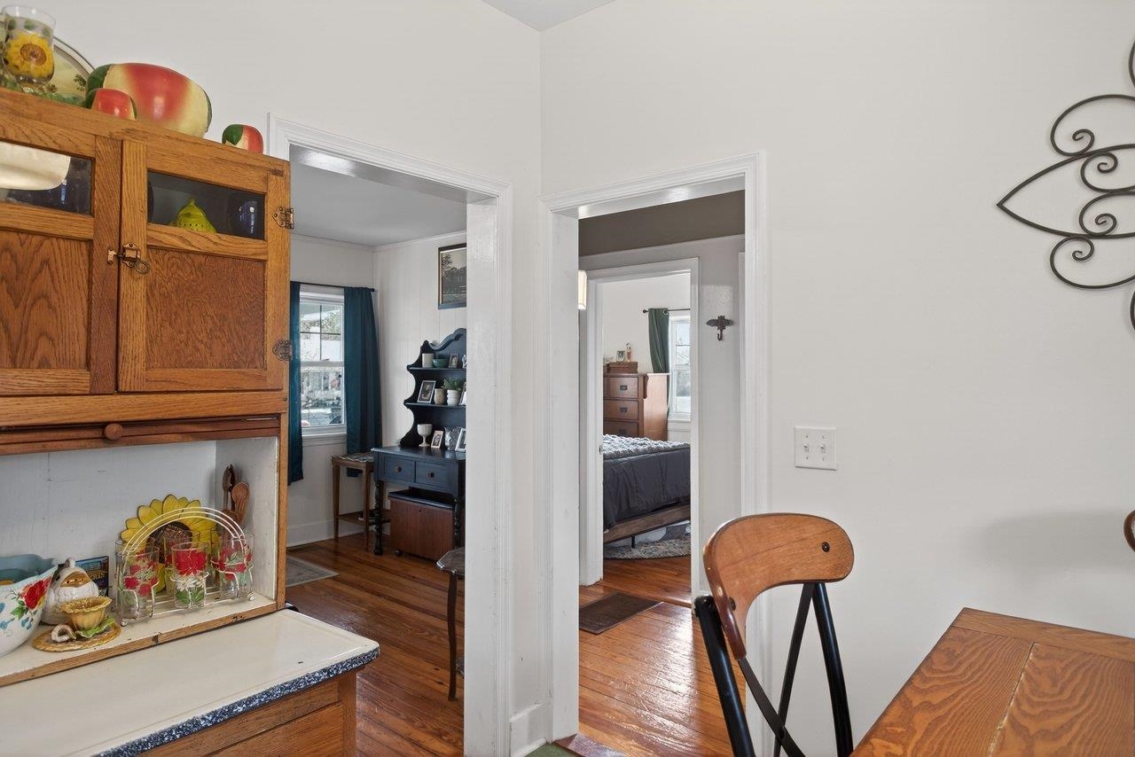 211 SECOND ST