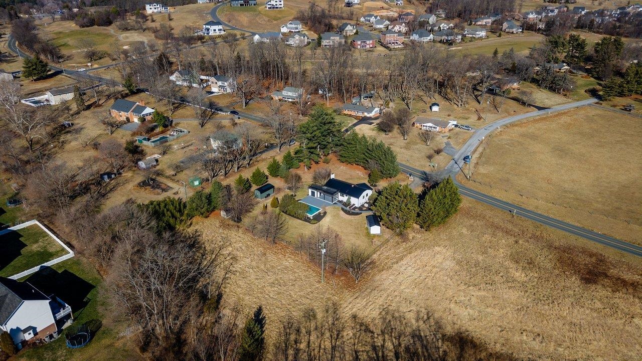 4634 SHEN LAKE DR