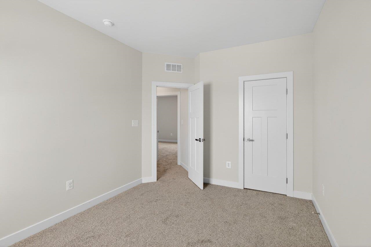 10615 WHISPERING PINE LN