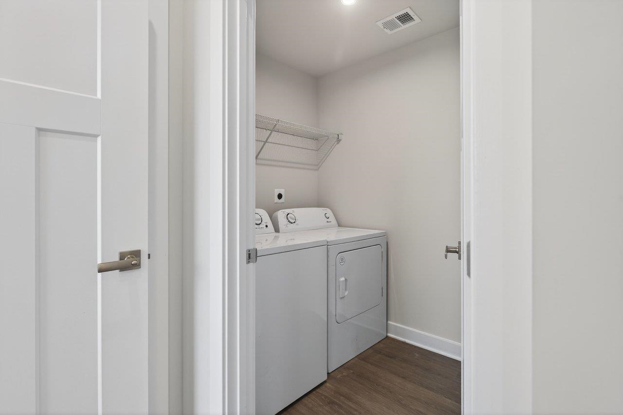 10615 WHISPERING PINE LN