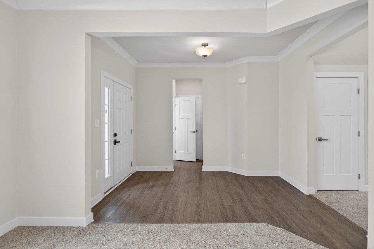 10615 WHISPERING PINE LN