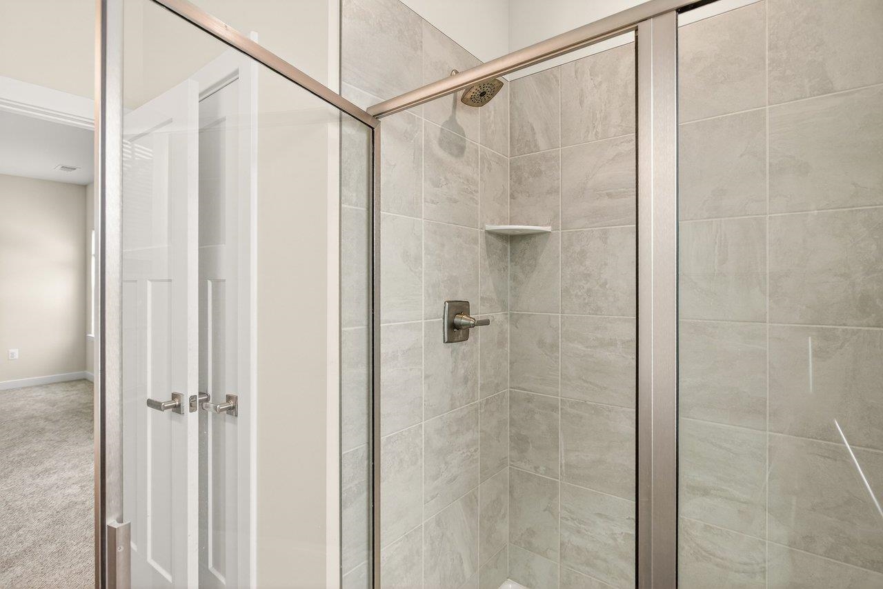 10615 WHISPERING PINE LN