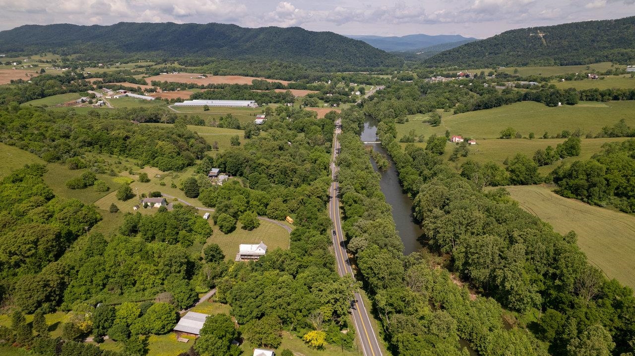 13573 COOLEY SPRING LN