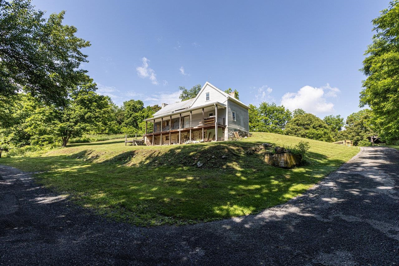 13573 COOLEY SPRING LN