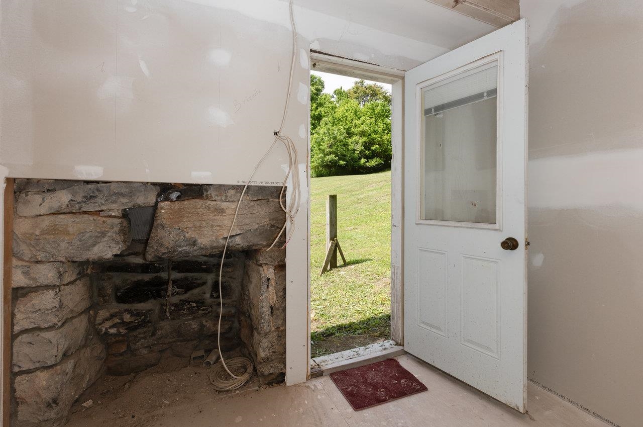 13573 COOLEY SPRING LN