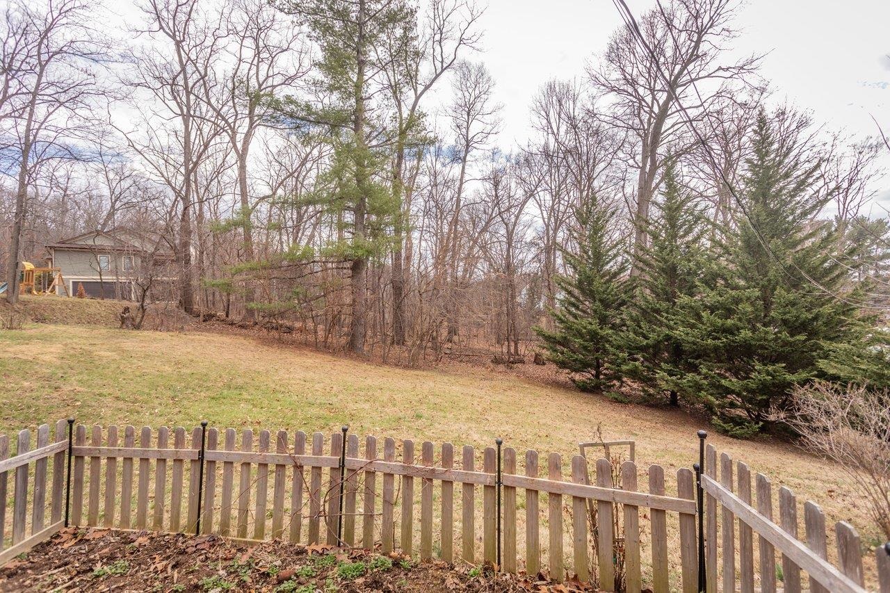 1186 NELSON DR