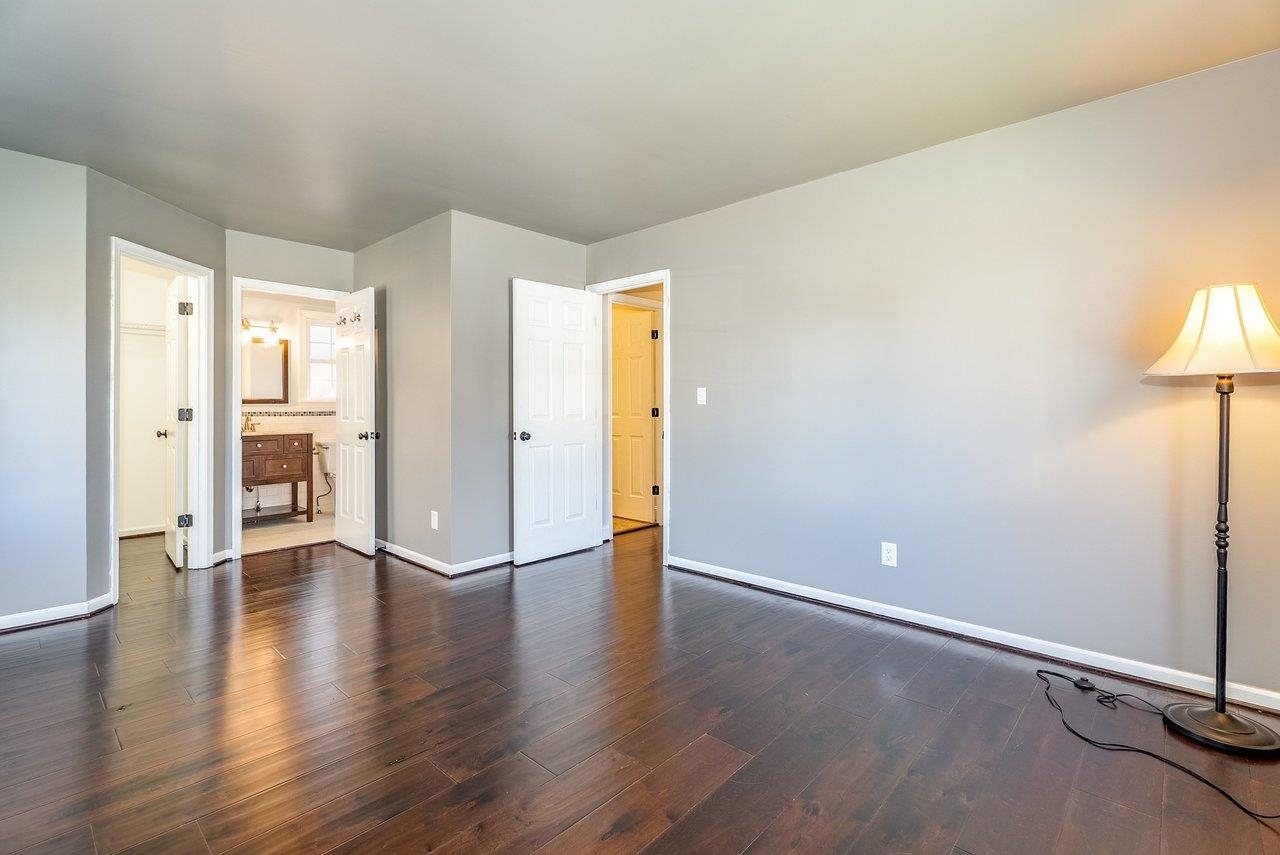 908 ROYER DR