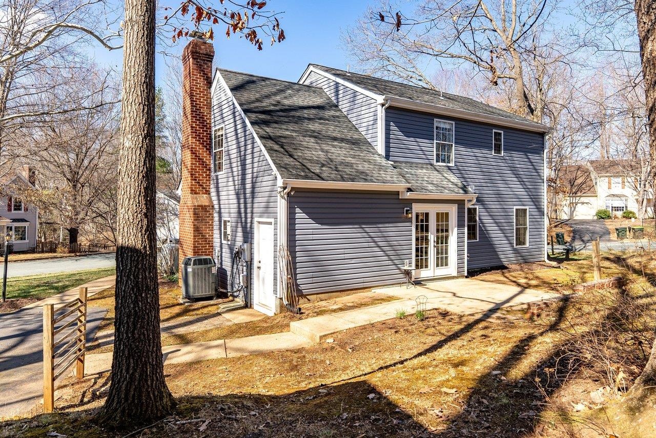 908 ROYER DR