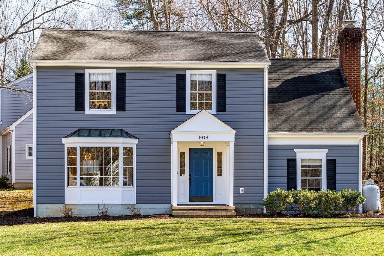 908 ROYER DR