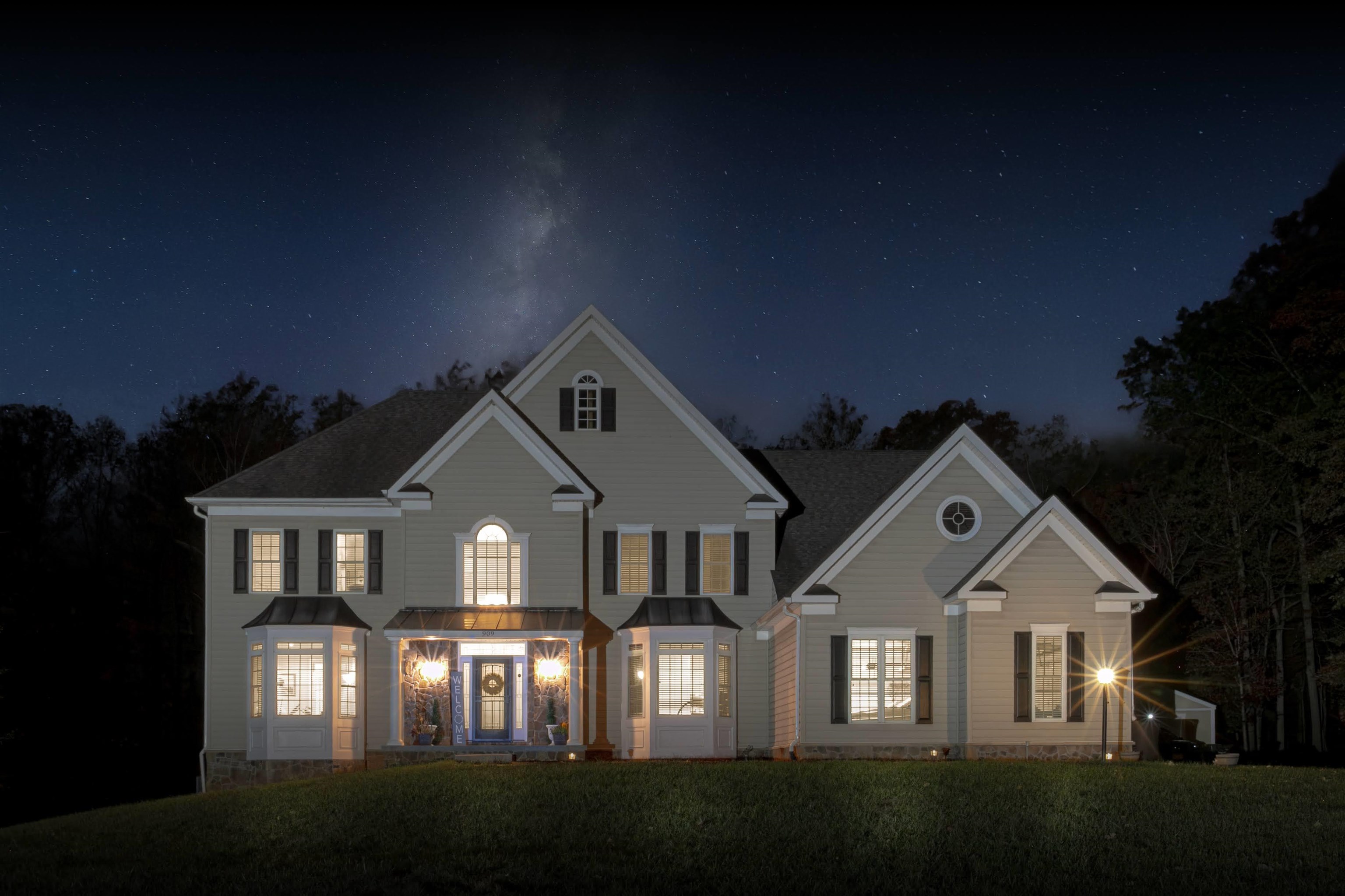 909 HANCOCK DR