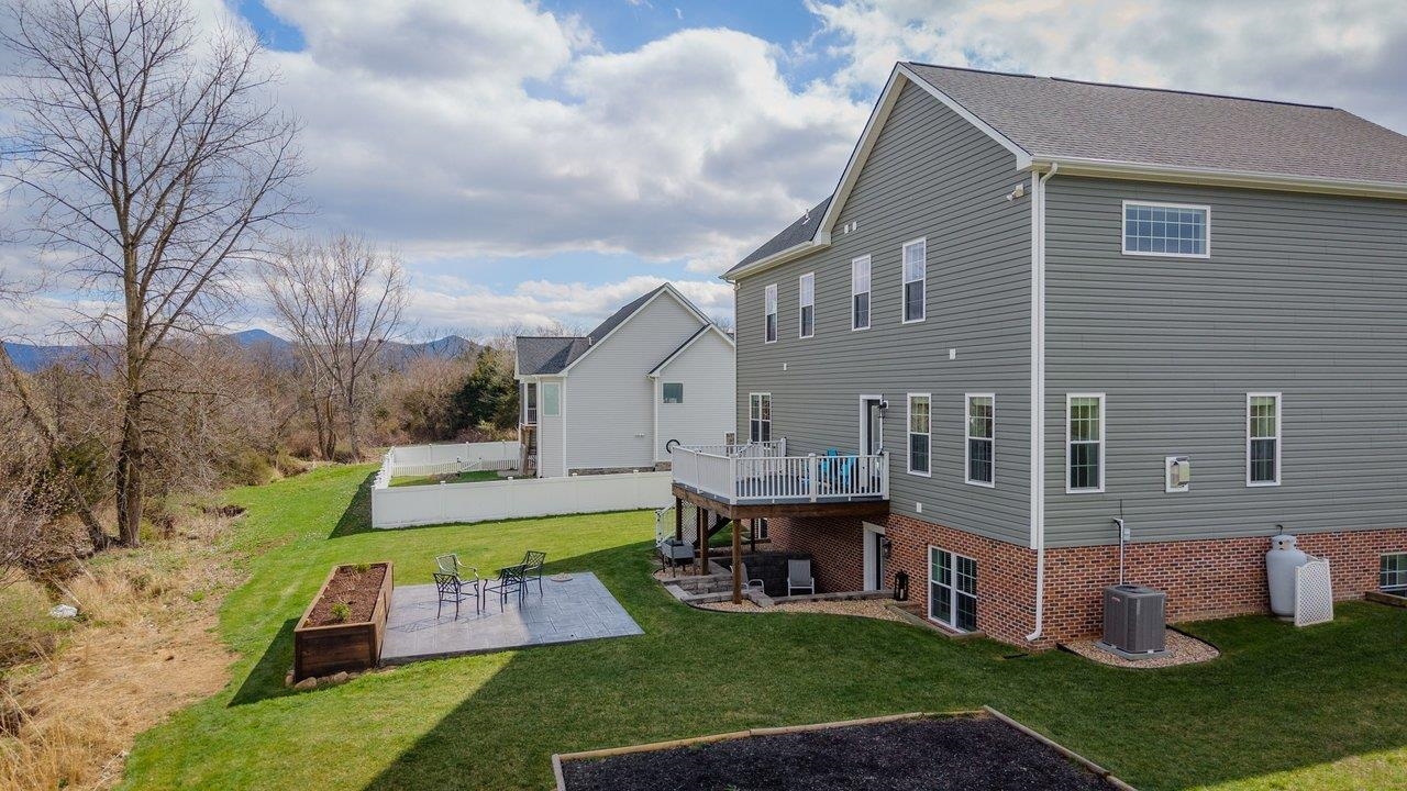 731 HIDDEN BROOK RD