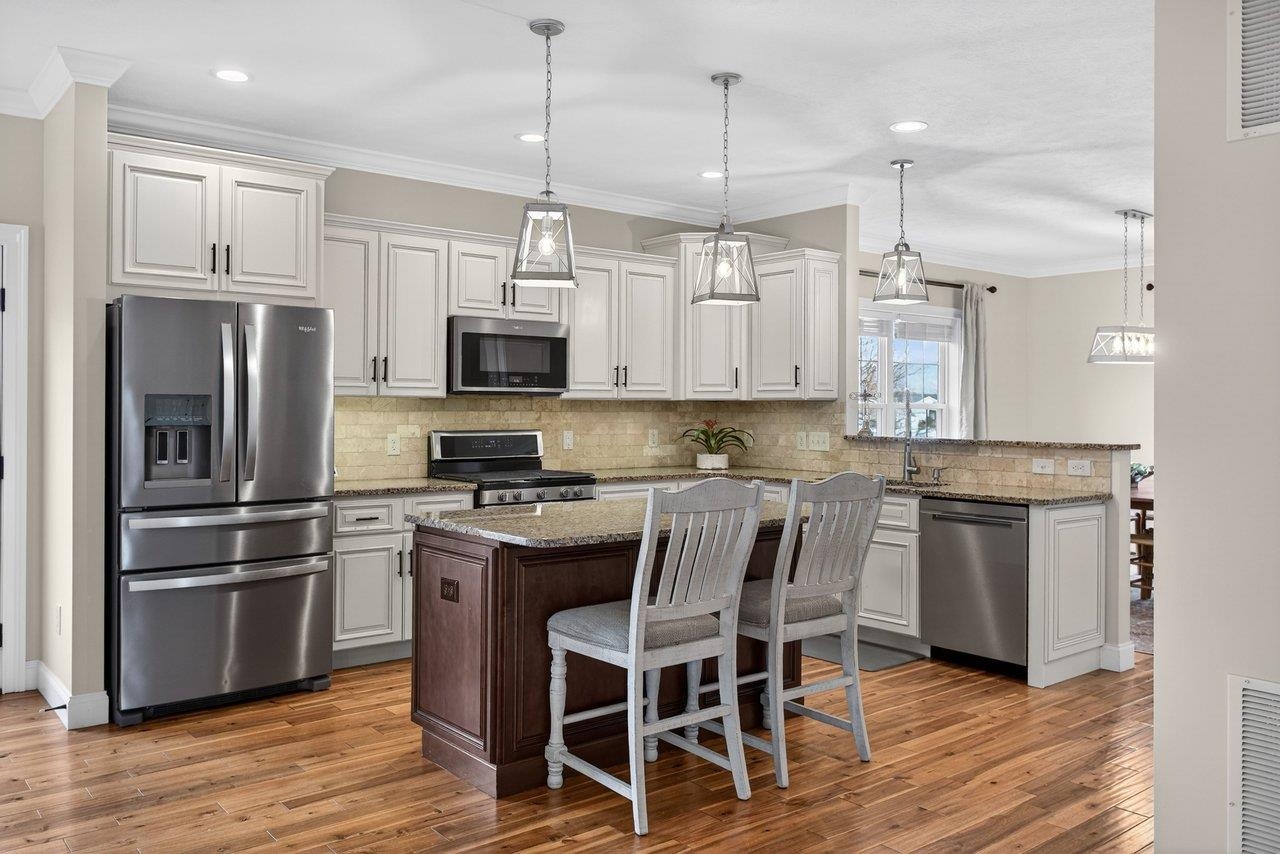 731 HIDDEN BROOK RD