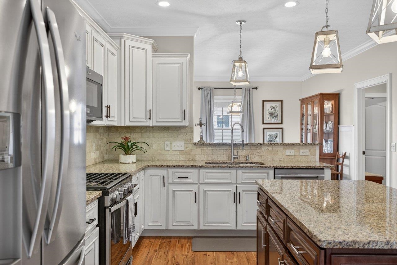731 HIDDEN BROOK RD