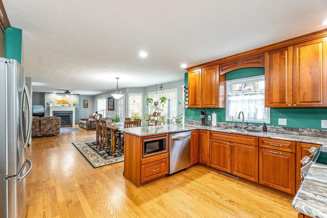 760 CONFEDERACY DR