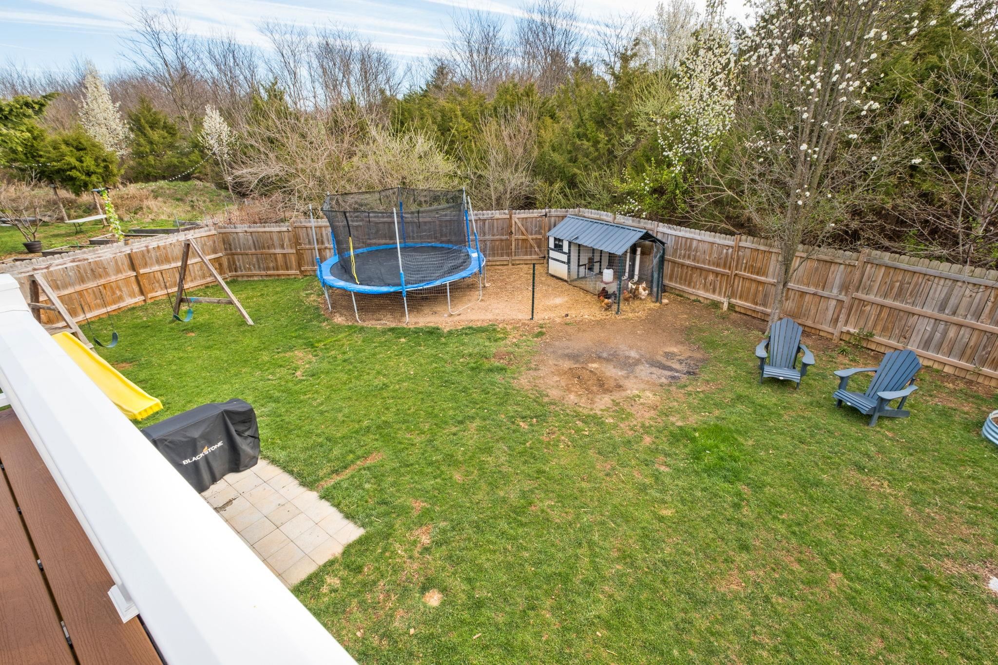 190 CLARA CT