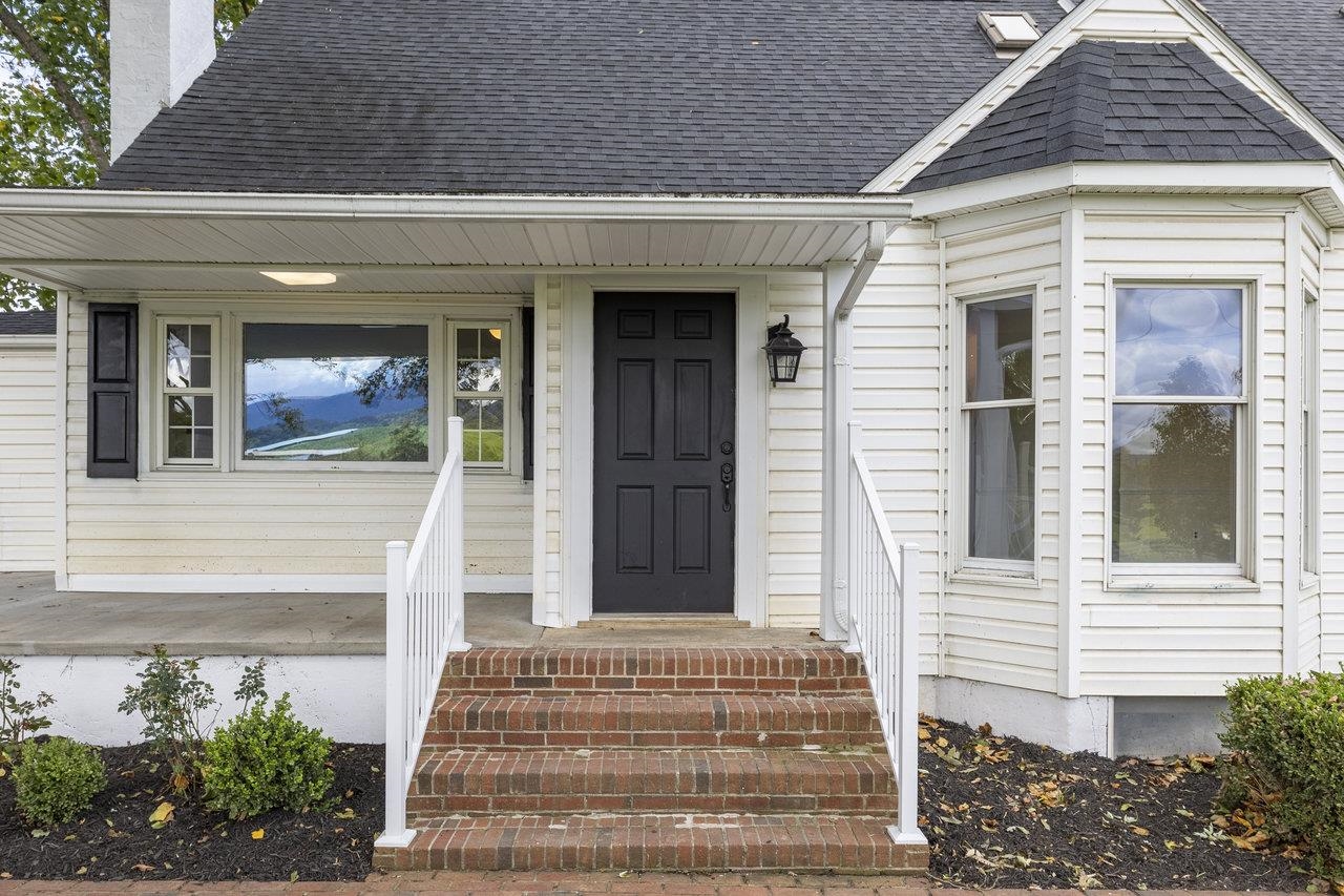 11193 INDIAN TRAIL RD