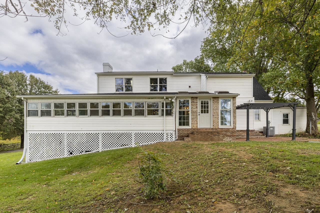 11193 INDIAN TRAIL RD