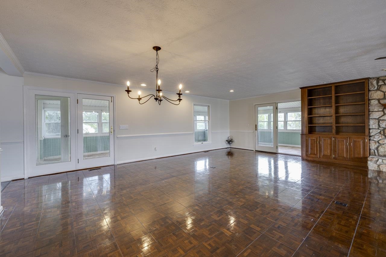 11193 INDIAN TRAIL RD