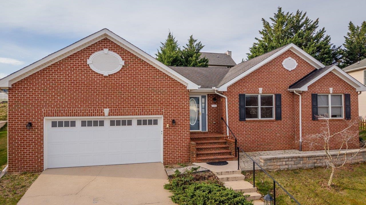 1151 DECCA DR