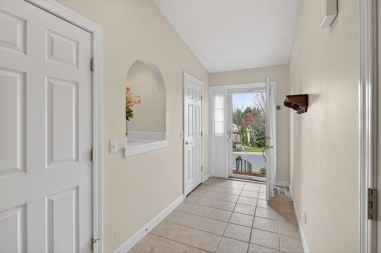1151 DECCA DR