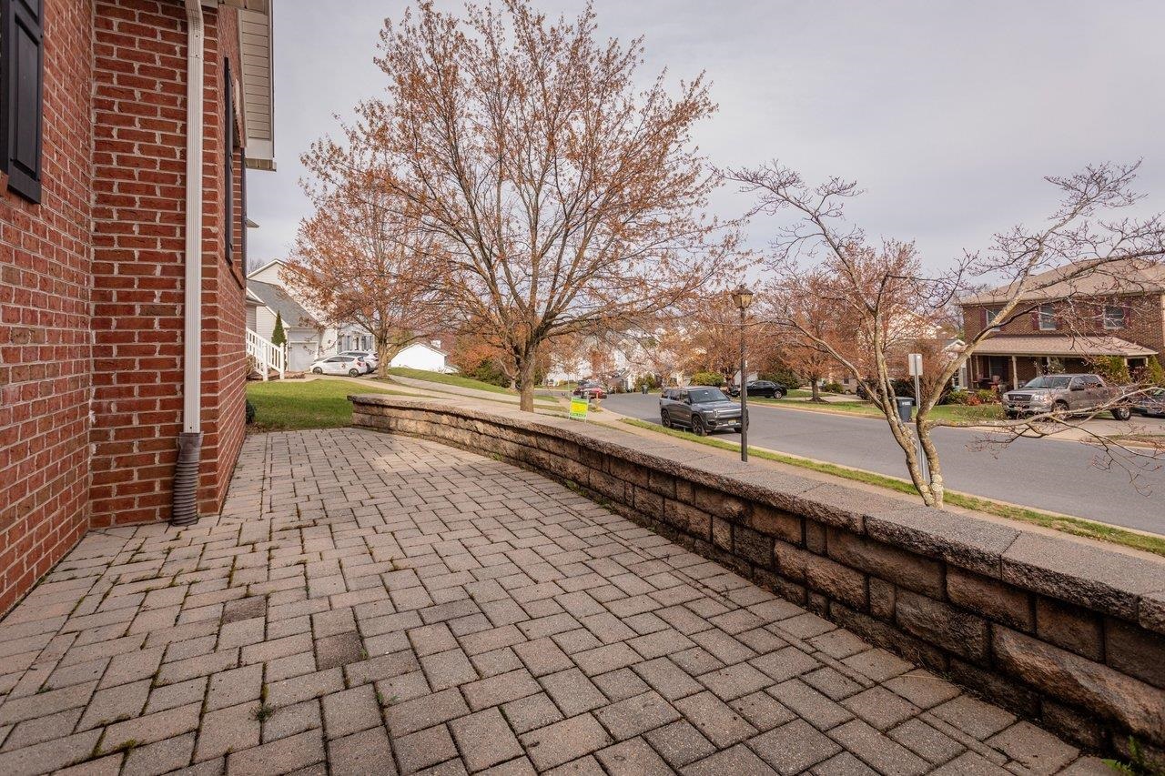 1151 DECCA DR