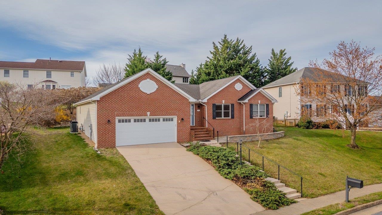 1151 DECCA DR