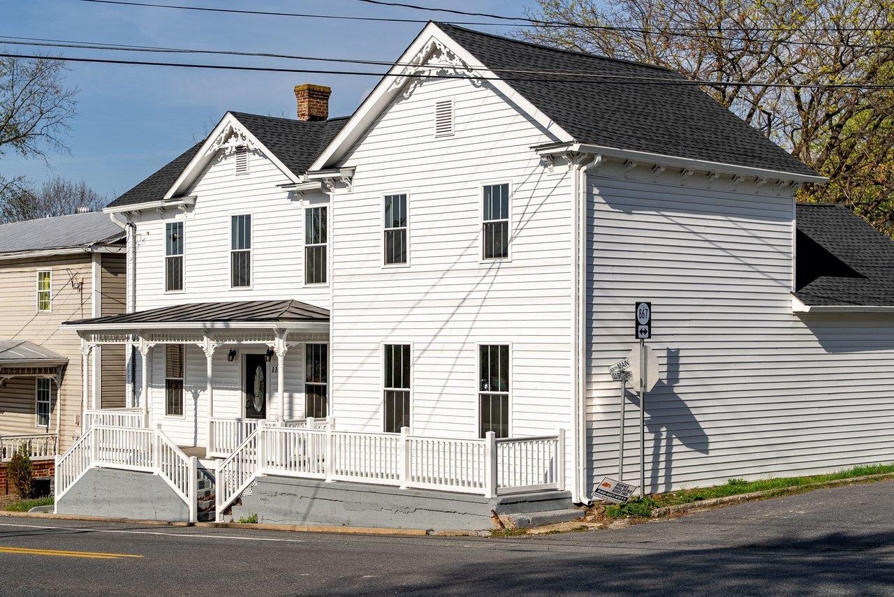 113 S MAIN ST