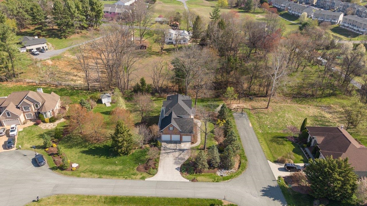 1281 KENTSHIRE DR