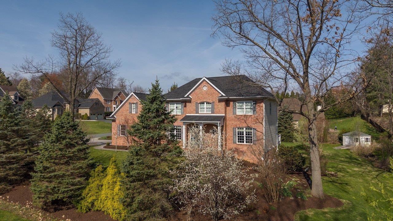 1281 KENTSHIRE DR