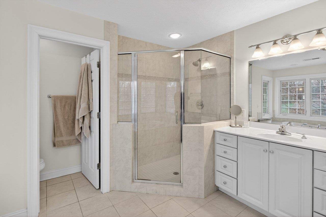1281 KENTSHIRE DR