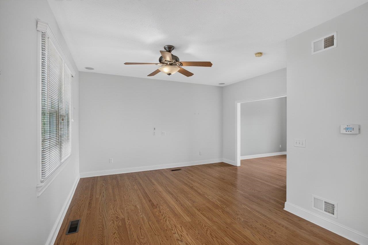 1281 KENTSHIRE DR