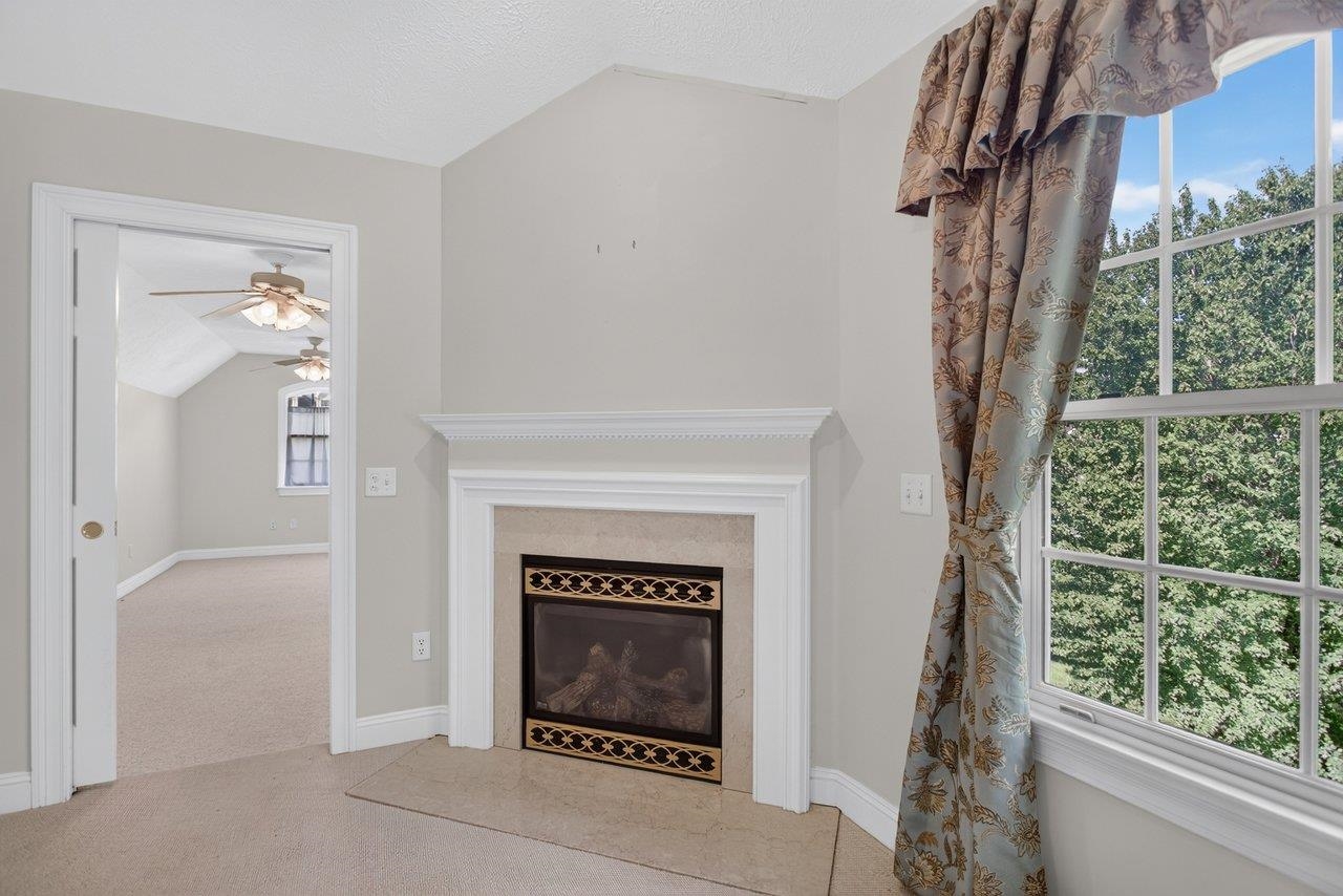 1281 KENTSHIRE DR