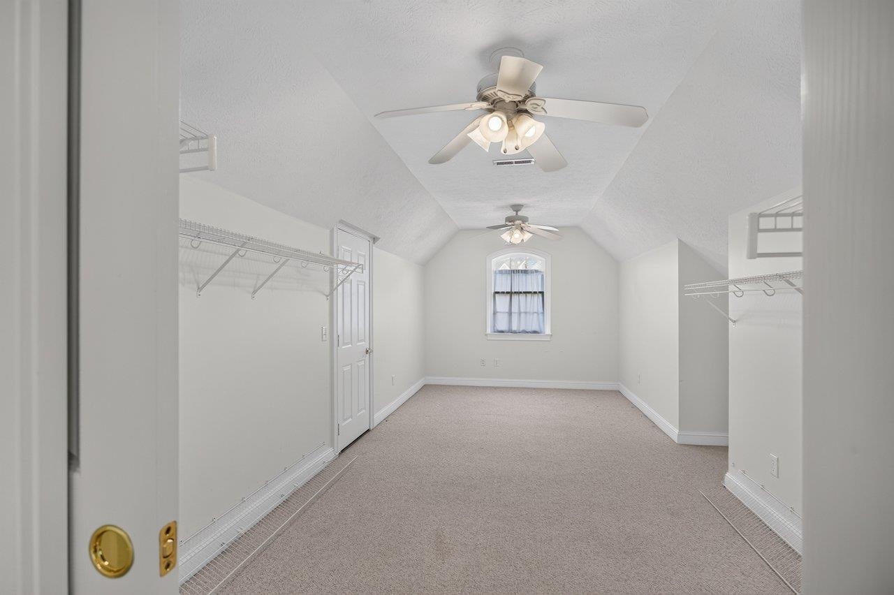 1281 KENTSHIRE DR